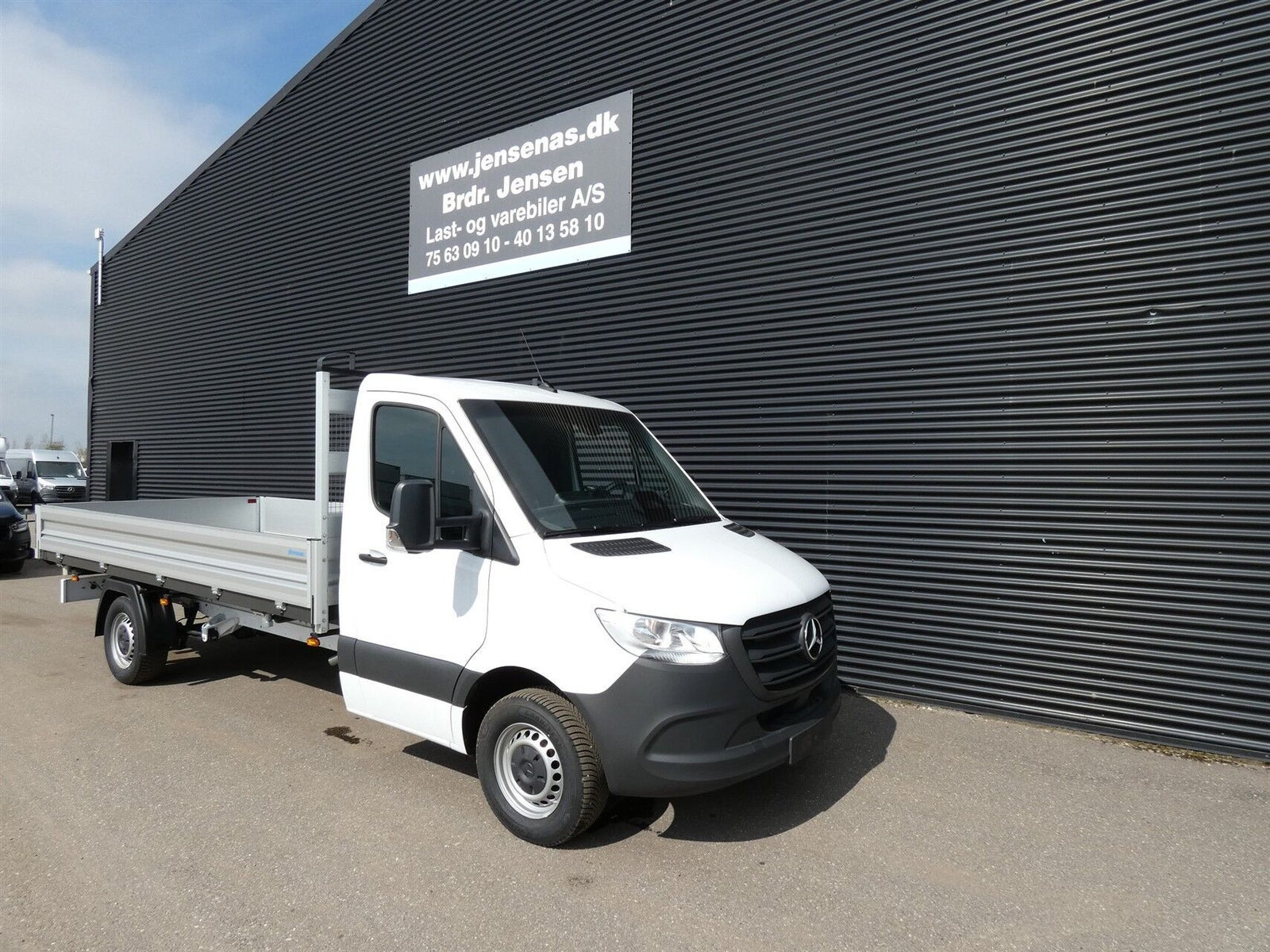 Hvid Mercedes Sprinter 317 fra 2026
