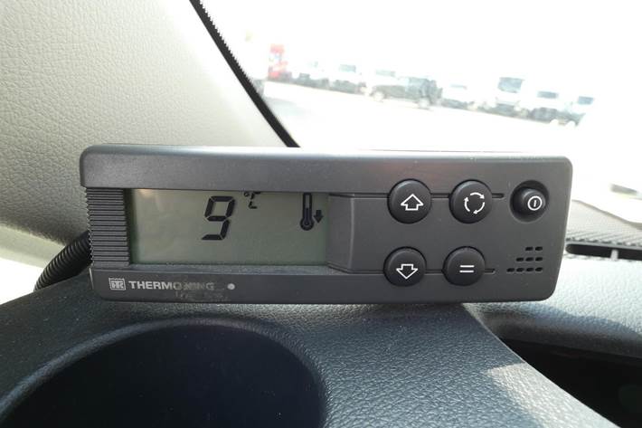 Sort Mercedes Vito 114 fra 2022