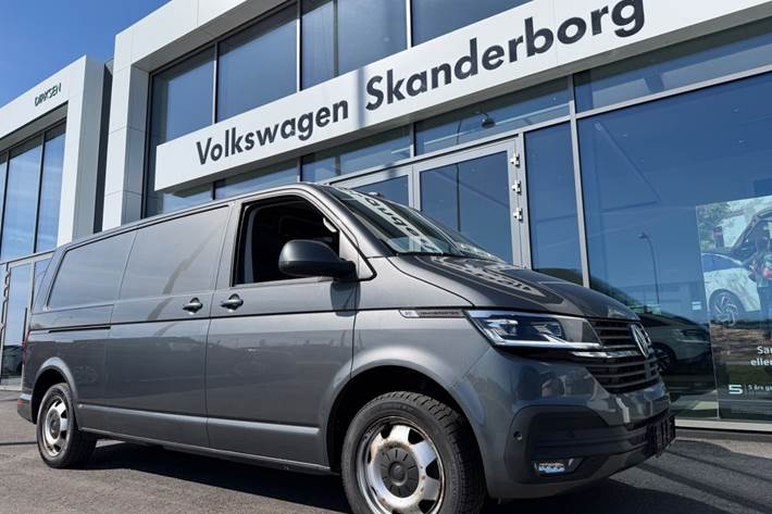 Gul VW Transporter fra 2021