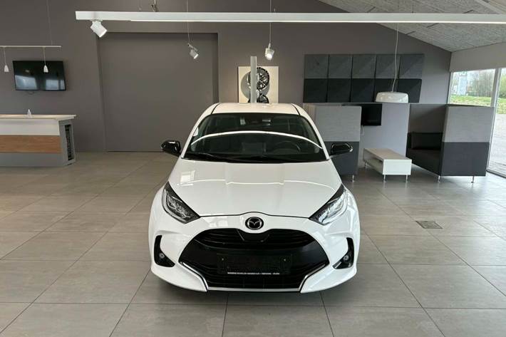 Hvid Mazda 2 fra 2022