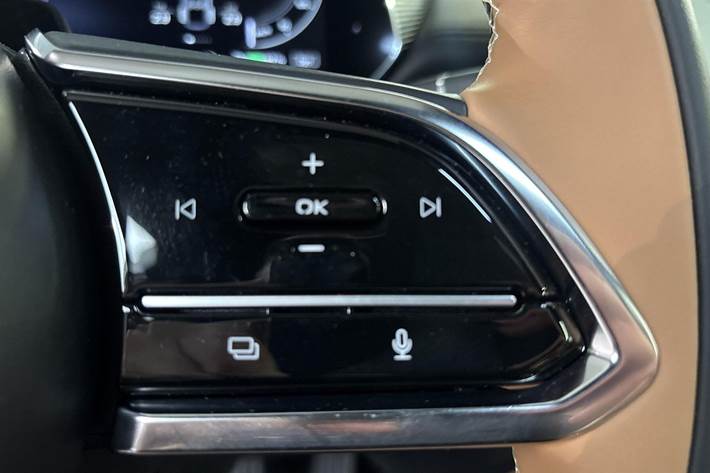 Blå Mazda 6e fra 2026