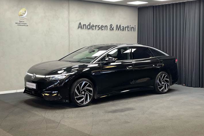 Sort VW ID.7 fra 2023 set udefra