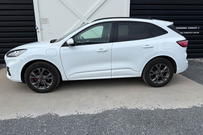 Hvid Ford Kuga fra 2023