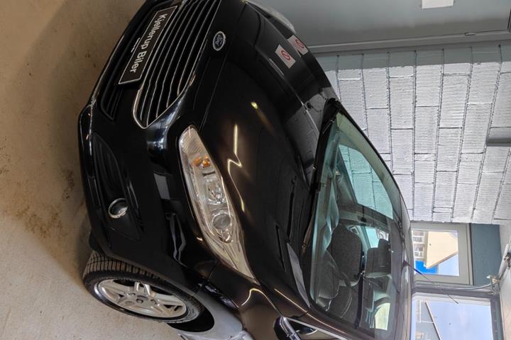 Gul Ford Fiesta fra 2015