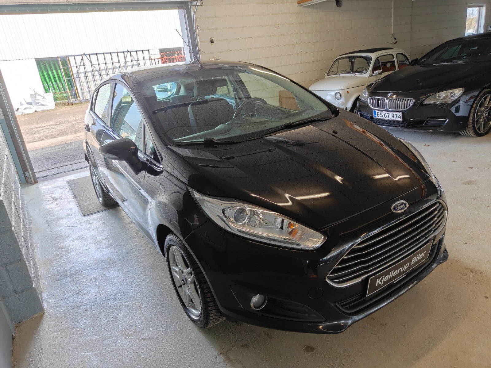 Gul Ford Fiesta fra 2015