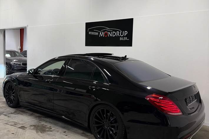Sort Mercedes S350 fra 2013