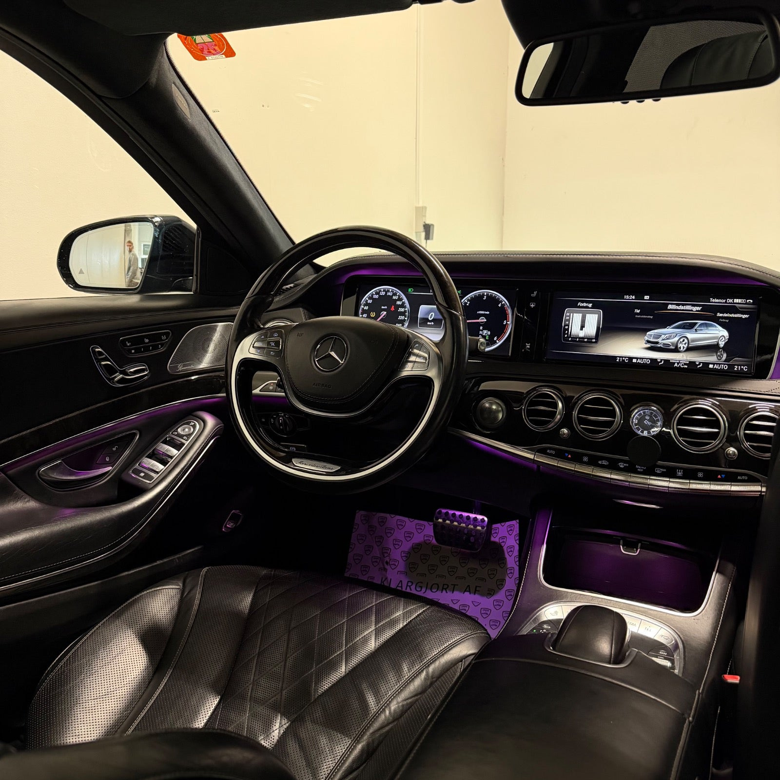 Sort Mercedes S350 fra 2013