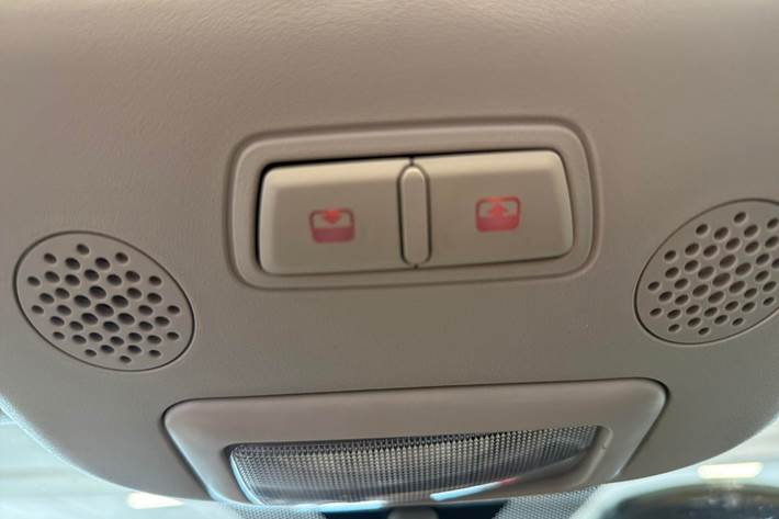 Grå Fiat 500C fra 2015