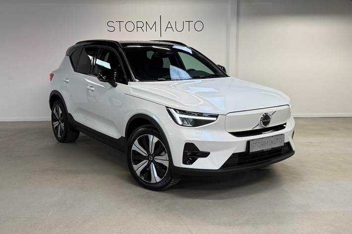 Hvid Volvo XC40 fra 2023