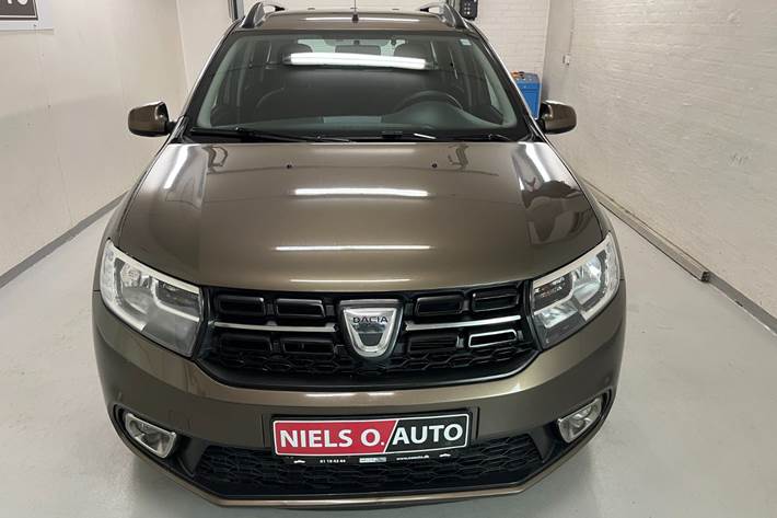 Bronze Dacia Logan fra 2017