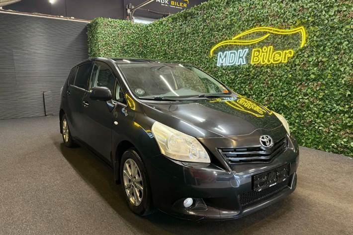 undefined Toyota Verso fra 2010 set udefra