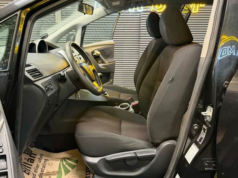 Toyota Verso 1,8 T2 7prs