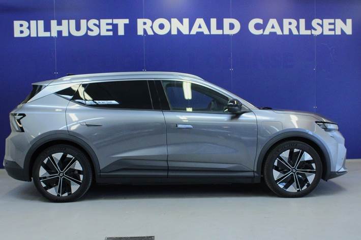 Grå Renault Scenic E-Tech fra 2024