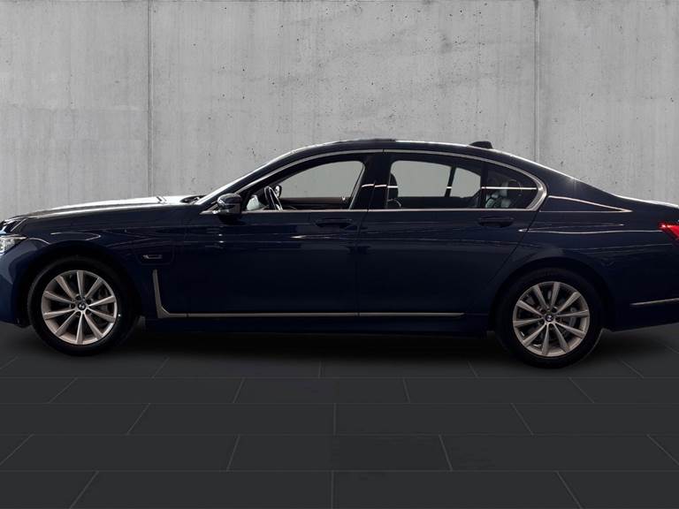 BMW 745e 3,0 Connected aut.