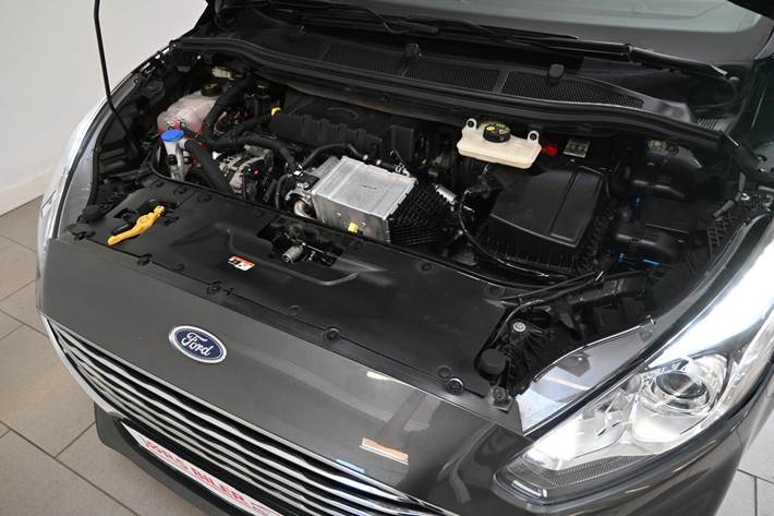 Grå Ford S-MAX fra 2021