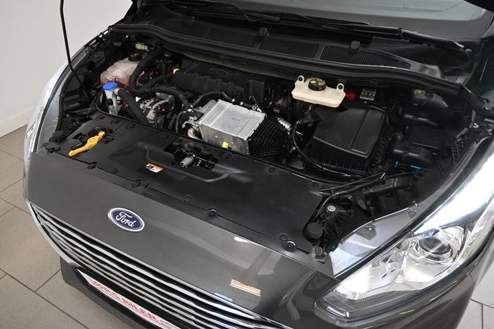 Grå Ford S-MAX fra 2021
