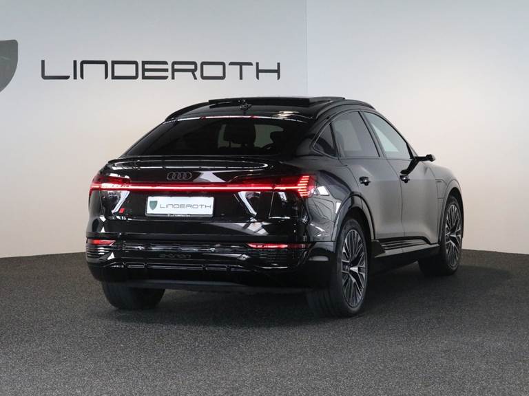 Audi Q8 e-tron 55 S-line Sportback quattro
