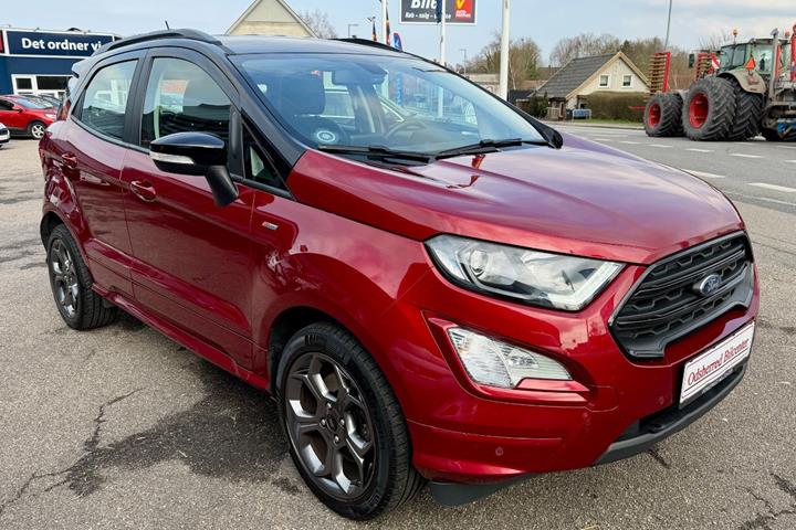 Rød Ford EcoSport fra 2018