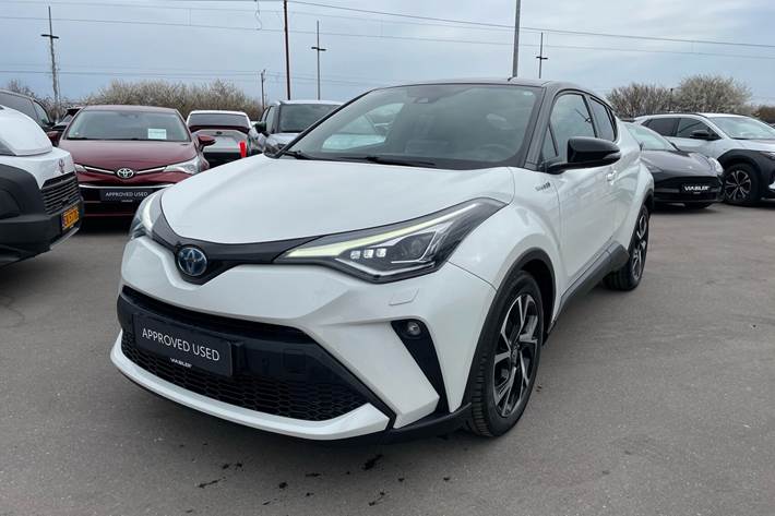 Hvid Toyota C-HR fra 2021