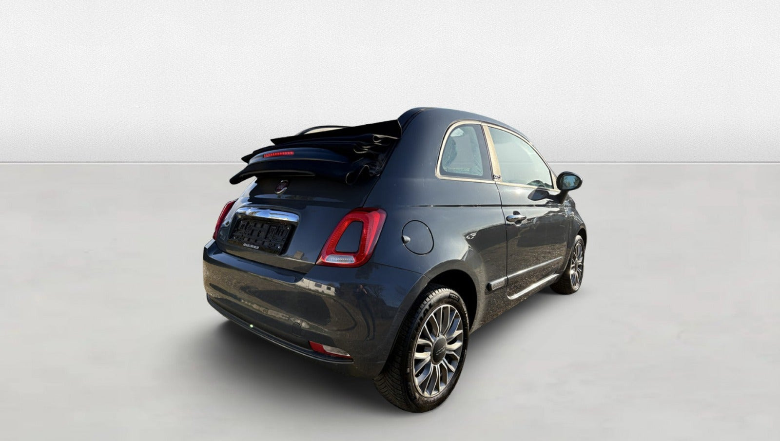 Grøn Fiat 500C fra 2018