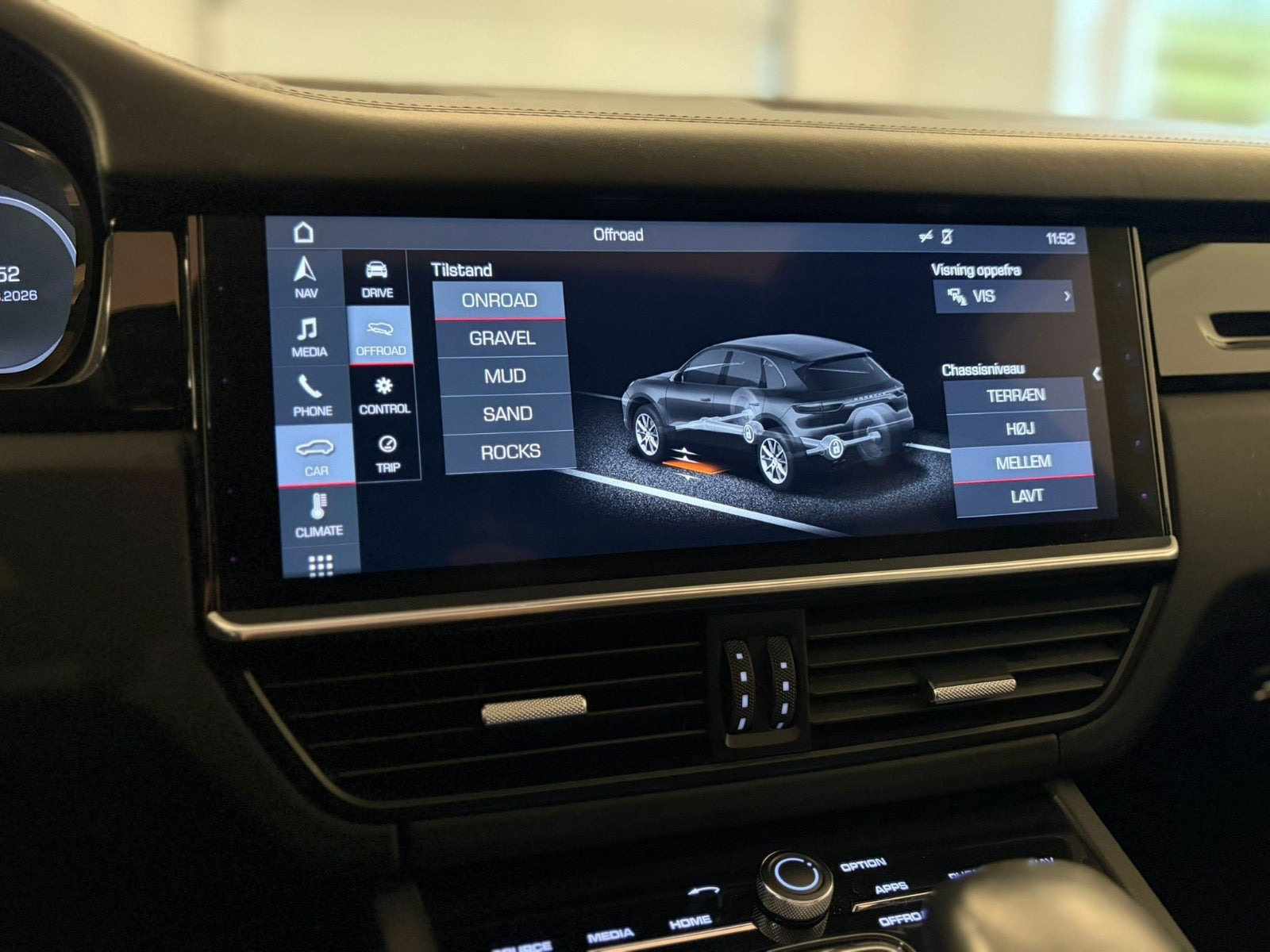 Sort Porsche Cayenne fra 2018