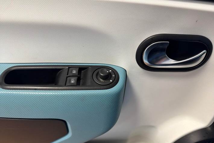 Blå Renault Twingo fra 2014