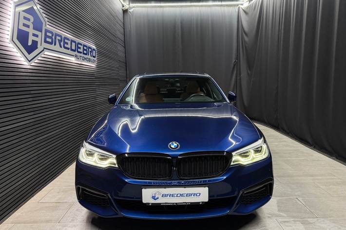 Blå BMW 530d fra 2017