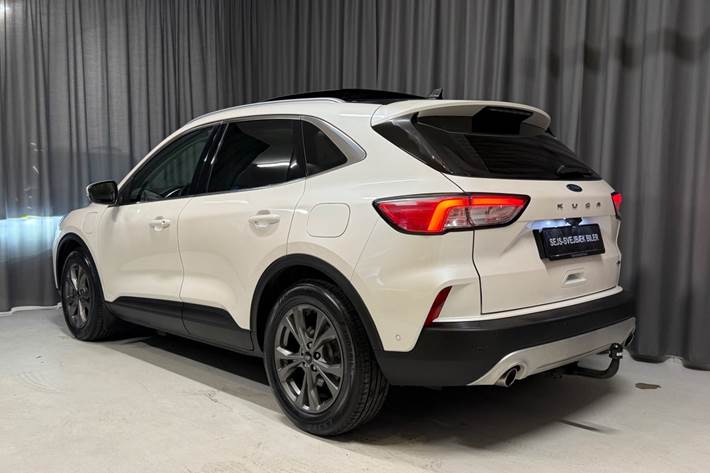 Hvid Ford Kuga fra 2020