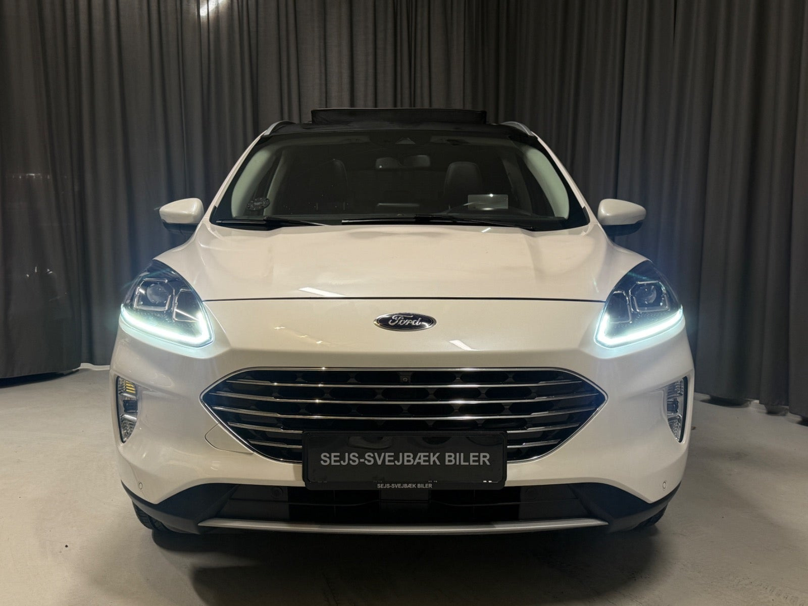 Hvid Ford Kuga fra 2020