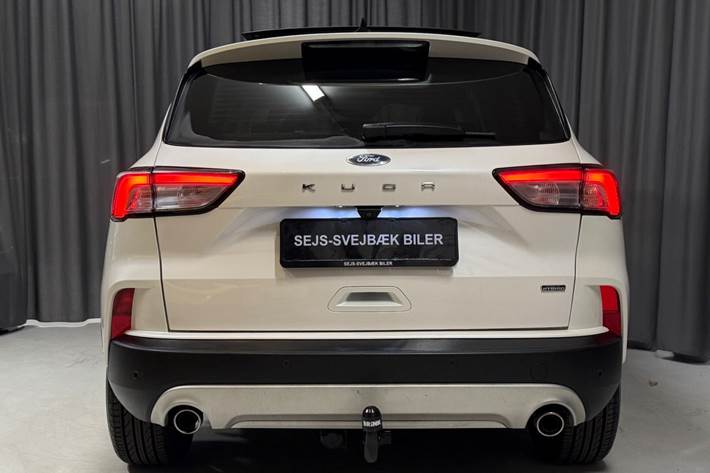 Hvid Ford Kuga fra 2020