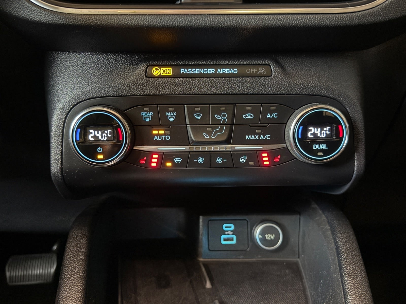 Hvid Ford Kuga fra 2020