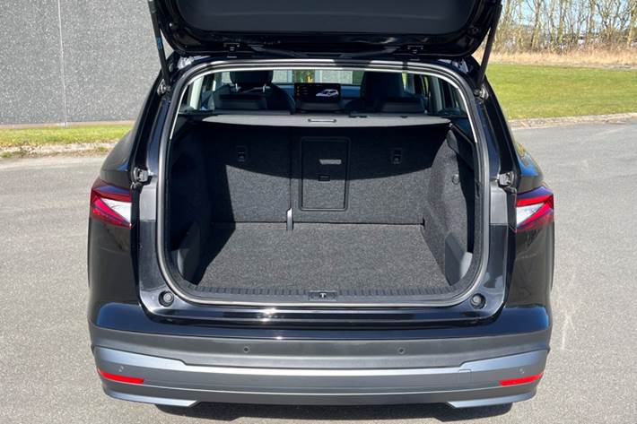 Sort Skoda Enyaq fra 2023