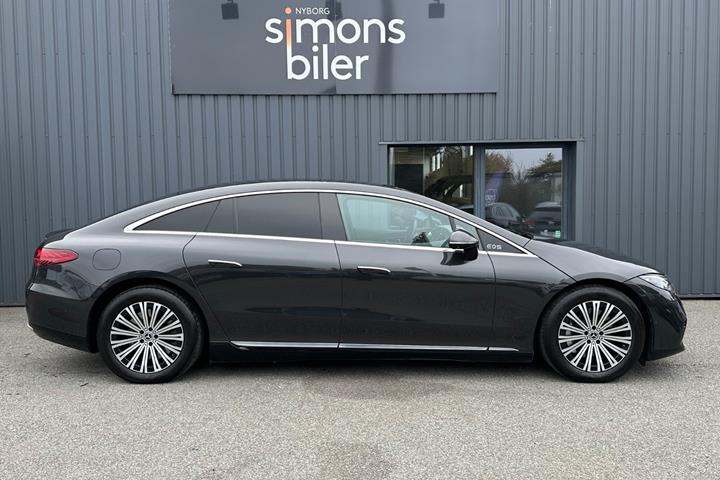 Grå Mercedes EQS450+ fra 2022