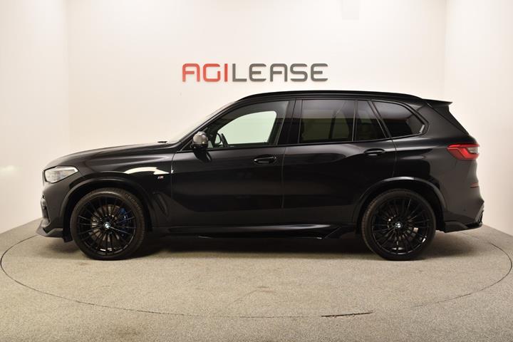 Sort BMW X5 fra 2020