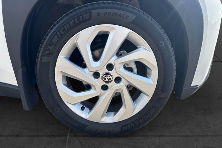 Hvid Toyota Aygo X fra 2025