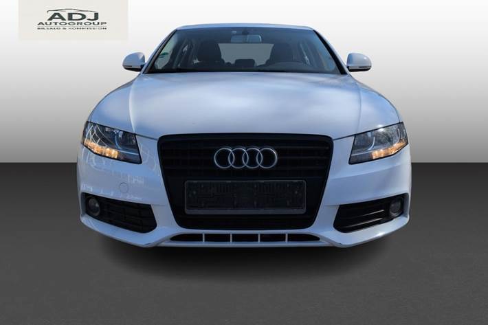 Hvid Audi A4 fra 2008