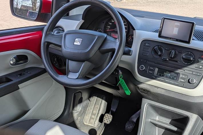 Rød Seat Mii fra 2013