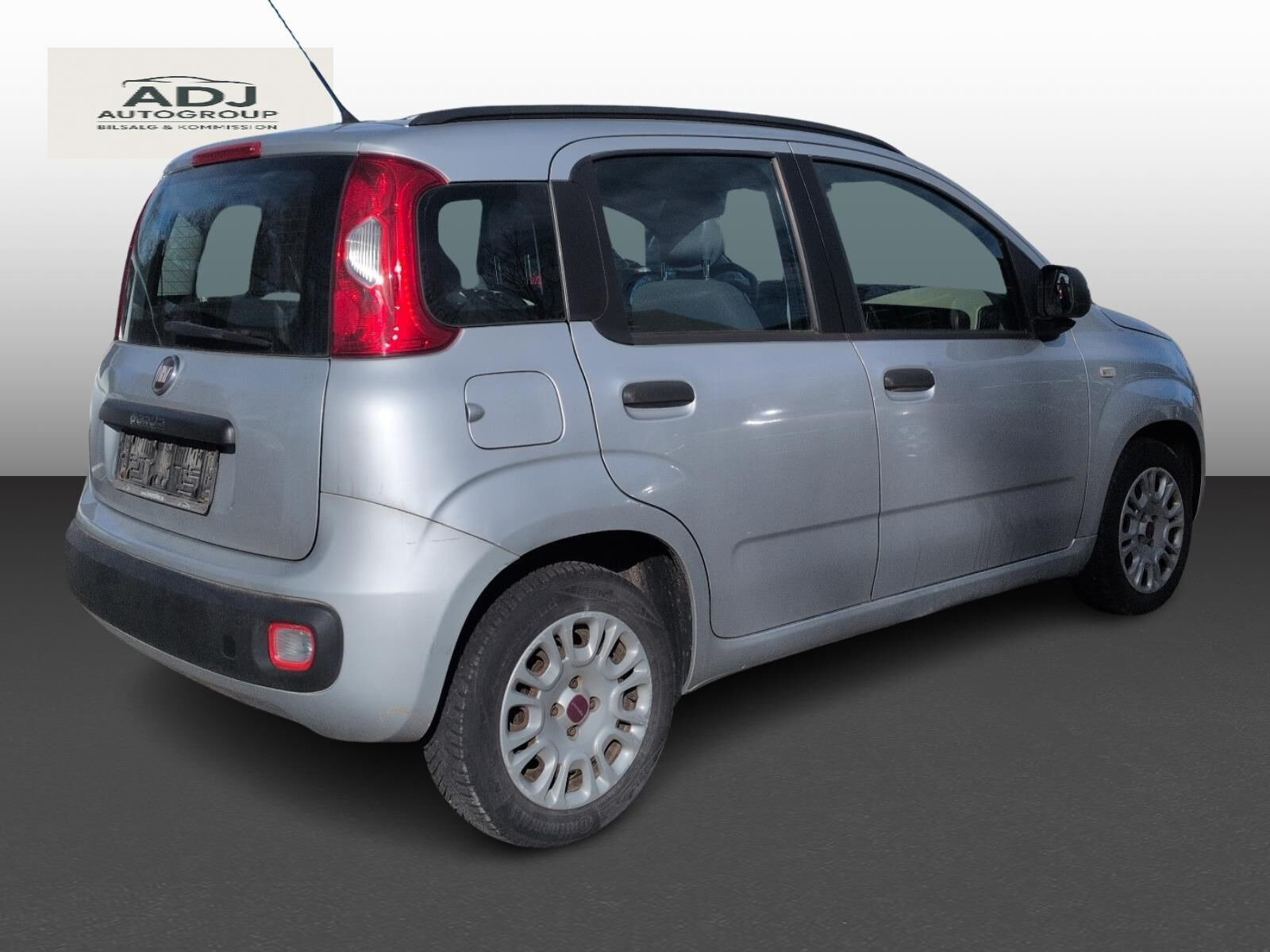 Sølv Fiat Panda fra 2013