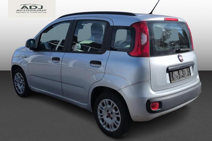 Sølv Fiat Panda fra 2013