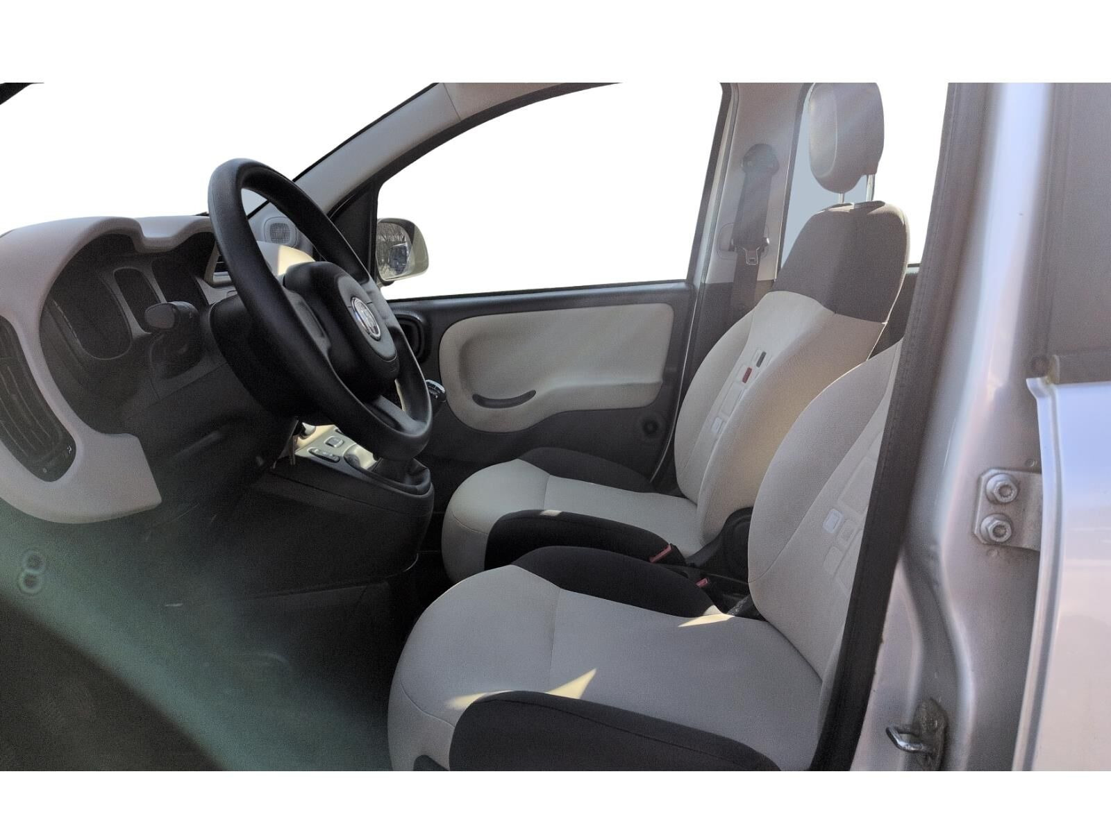 Sølv Fiat Panda fra 2013