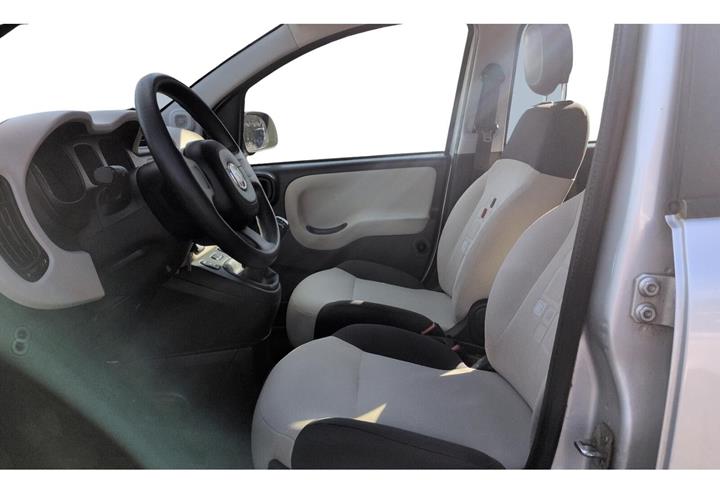 Sølv Fiat Panda fra 2013
