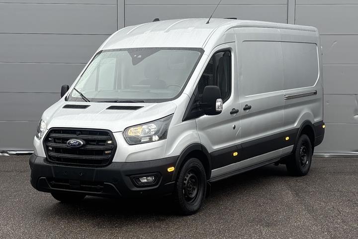Grå Ford Transit fra 2023