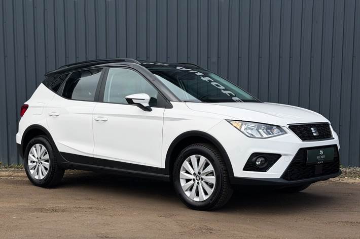 Hvid Seat Arona fra 2019