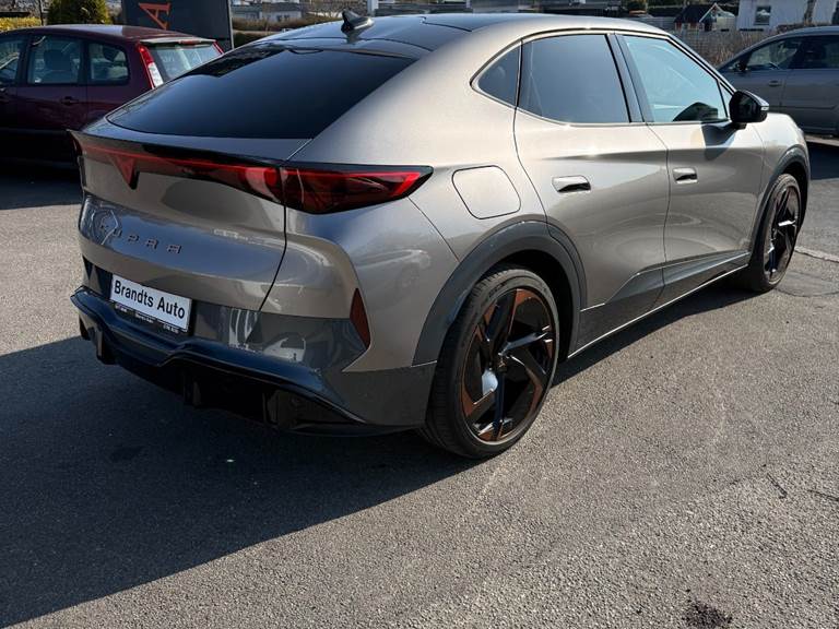 Cupra Tavascan 77 Adrenaline