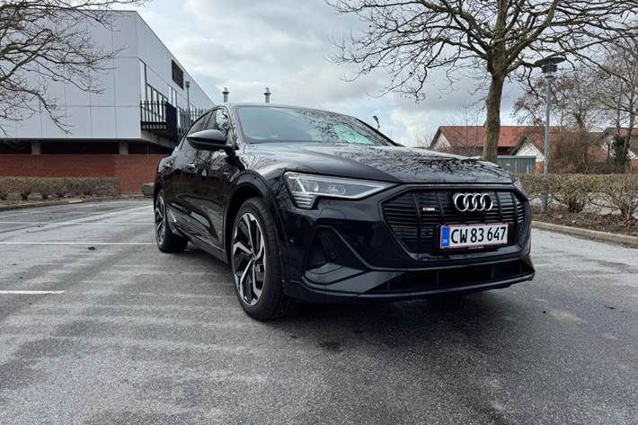 Sort Audi e-tron fra 2020