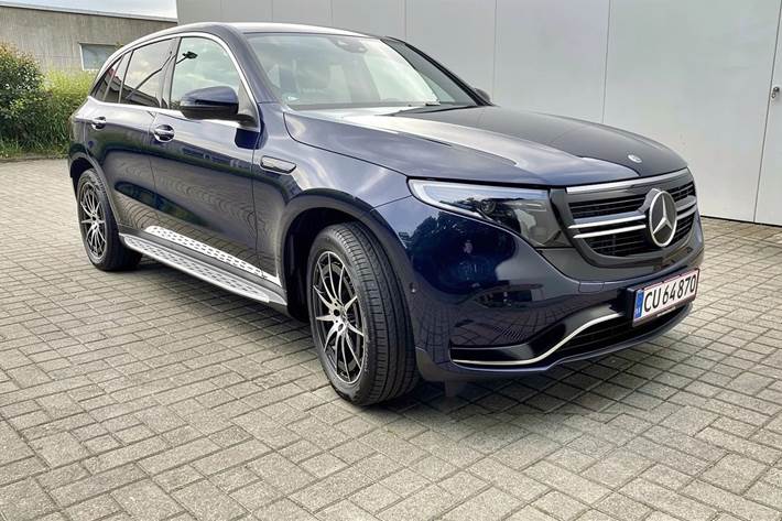 Blå Mercedes EQC400 fra 2020