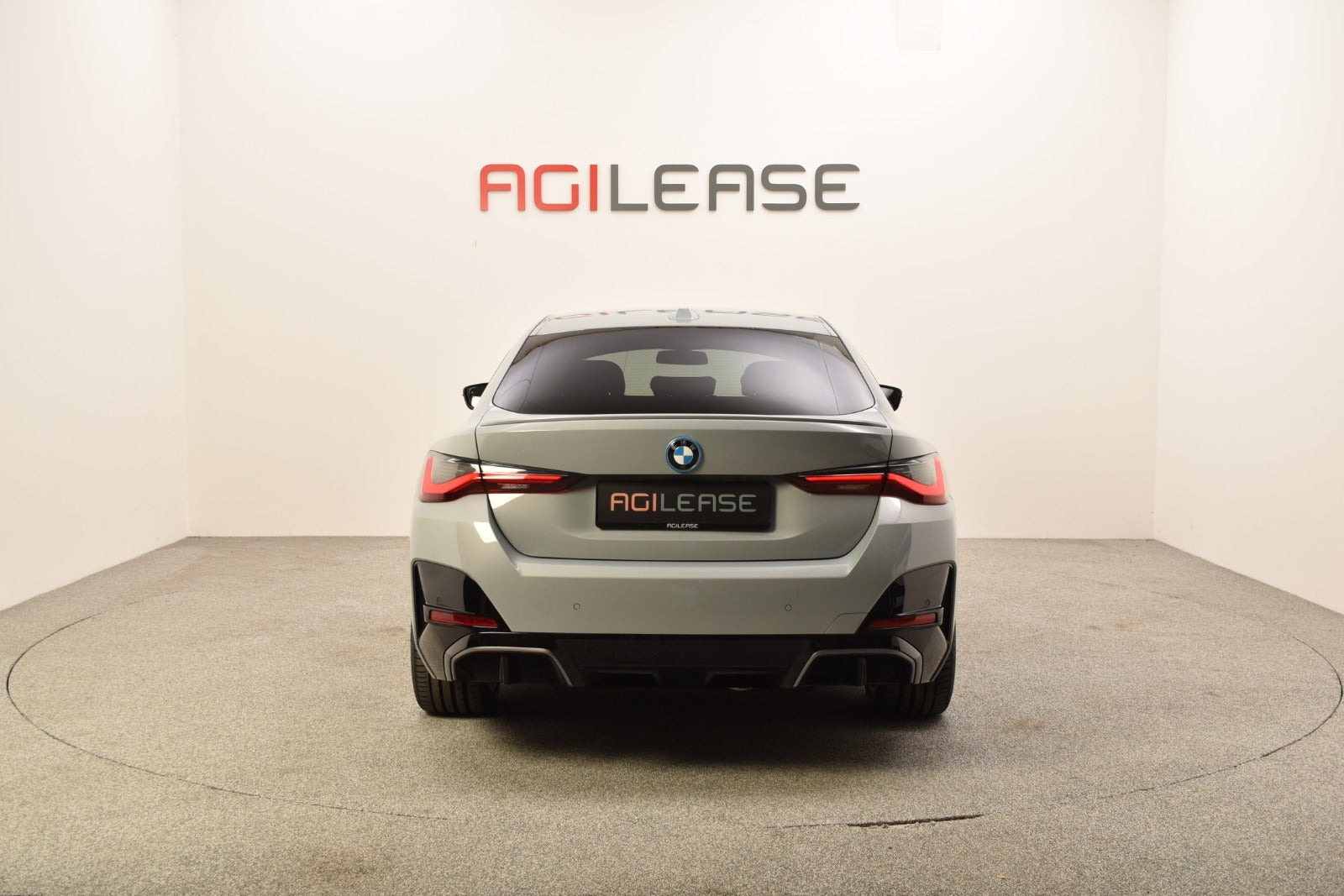 Grå BMW i4 fra 2022