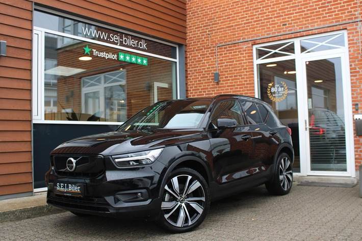 Sort Volvo XC40 fra 2021