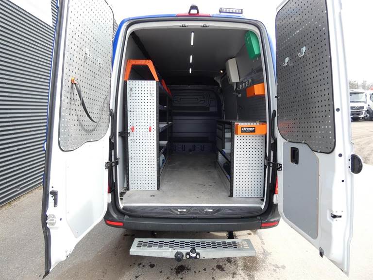 Mercedes Sprinter 317 2,0 CDi A2 Kassevogn aut. RWD