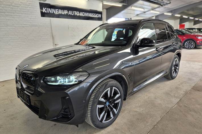 Sort BMW iX3 fra 2022